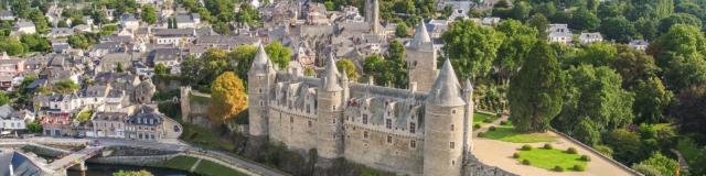 cité de caractère, canal Nantes-Brest, castillo, Josselin, Morbihan, Bretaña