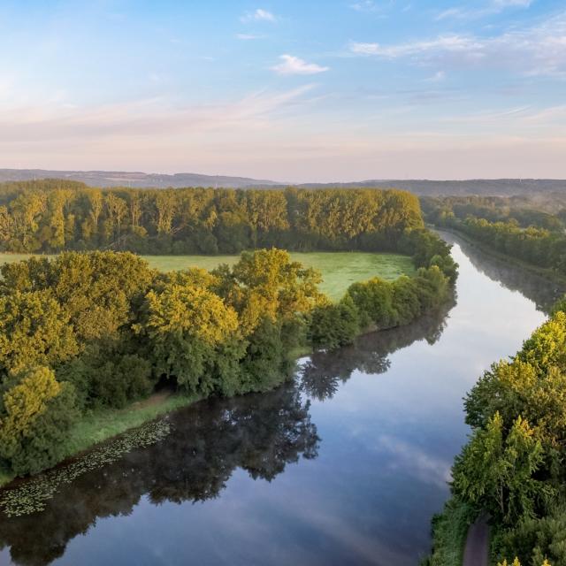 Una vista da drone del canale di Nantes-Brest