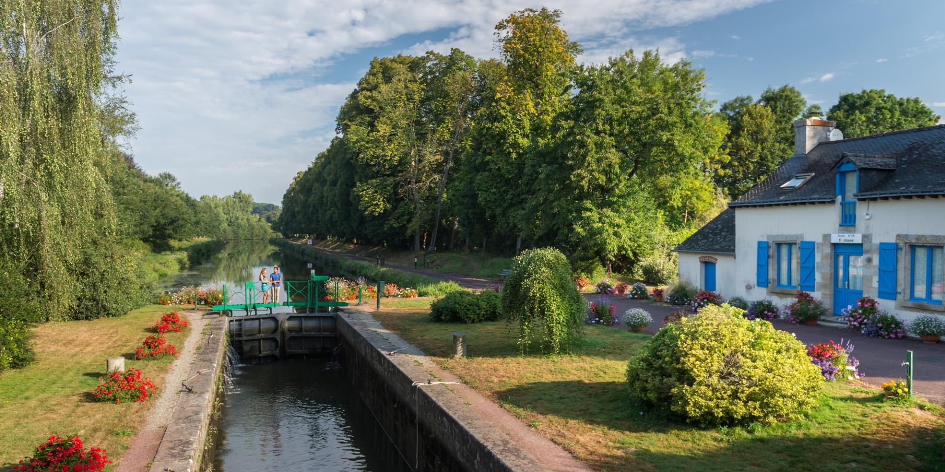 Écluse historique du canal de Nantes à Brest