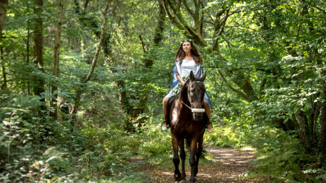 Tréhorenteuc, Fee zu Pferd in der Nähe des Val Sans Retour