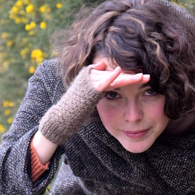 Julie Erzähler