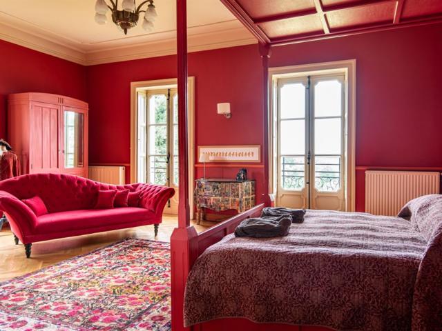 Chambre D'Hote Prestige Baron Rouge di Frederique Jouvin