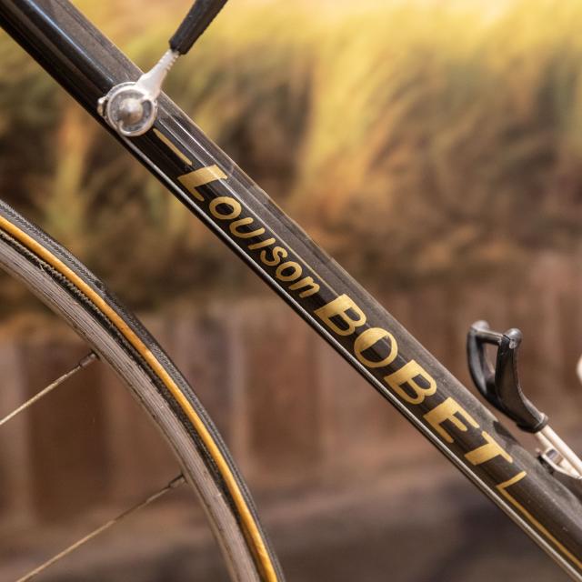 Alle auf dem Fahrrad mit Louison Bobet