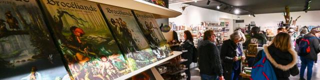 La boutique de l'office de tourisme de Paimpont