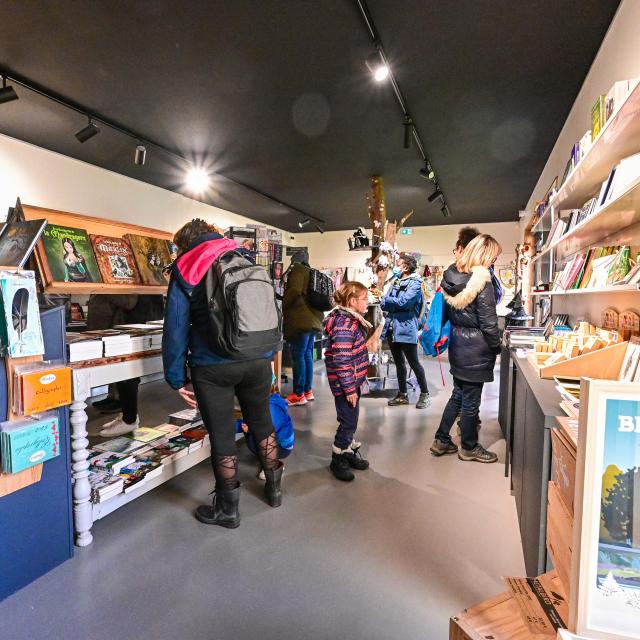 La boutique de l'office de tourisme de Paimpont