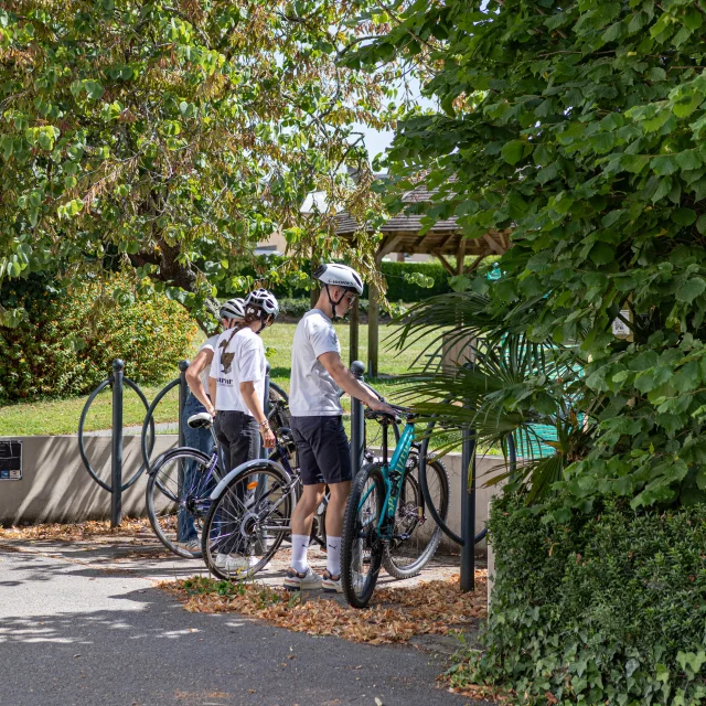 Stationnement cyclable Office De Tourisme St-Méen